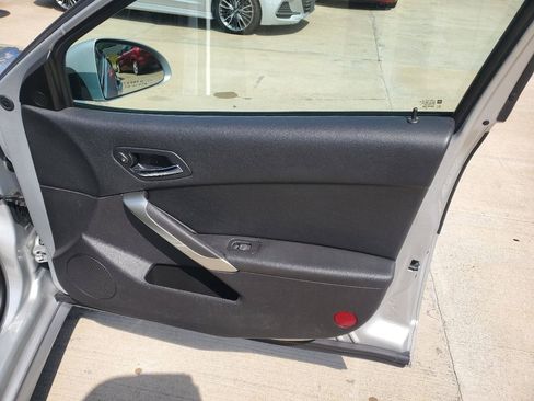 Used 2010 Pontiac G6 Sedan FWD image 6