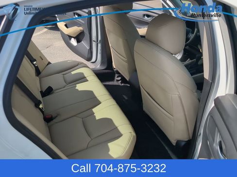 Used 2024 Honda Accord EX image 15