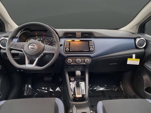 New 2025 Nissan Versa SV image 5