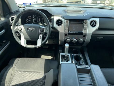 Used 2018 Toyota Tundra SR5 w/ SR5 Upgrade Package RWD image 18