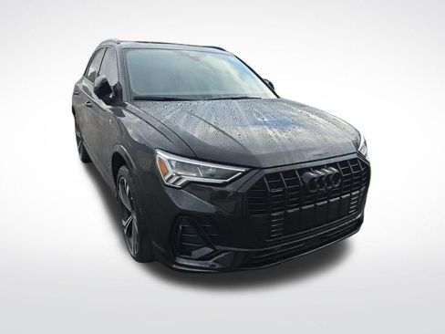 Used 2023 Audi Q3 2.0T Premium Plus w/ Premium Plus Package AWD/4WD image 2