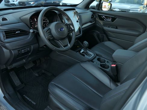 Certified 2025 Subaru Forester Limited image 11
