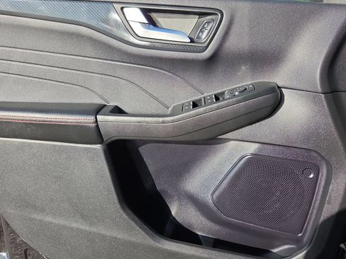 Used 2024 Ford Escape ST-Line FWD image 15