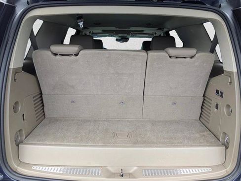 Used 2018 Chevrolet Tahoe Premier AWD/4WD image 6
