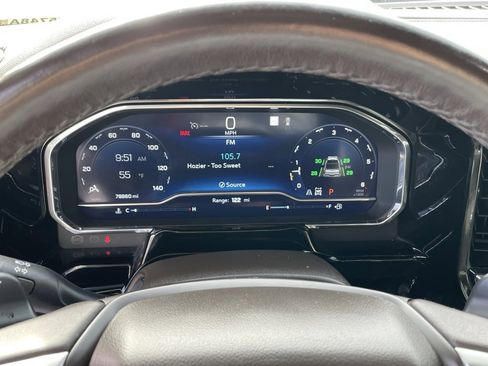 Used 2022 Chevrolet Silverado 1500 LTZ image 12