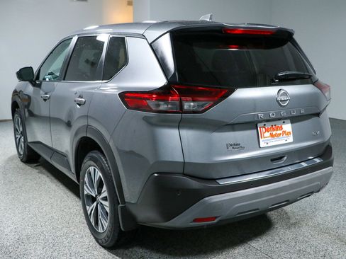 Used 2023 Nissan Rogue SV FWD image 9