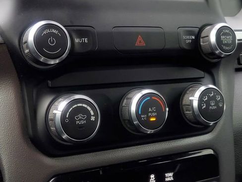 Used 2019 RAM 1500 Big Horn image 24