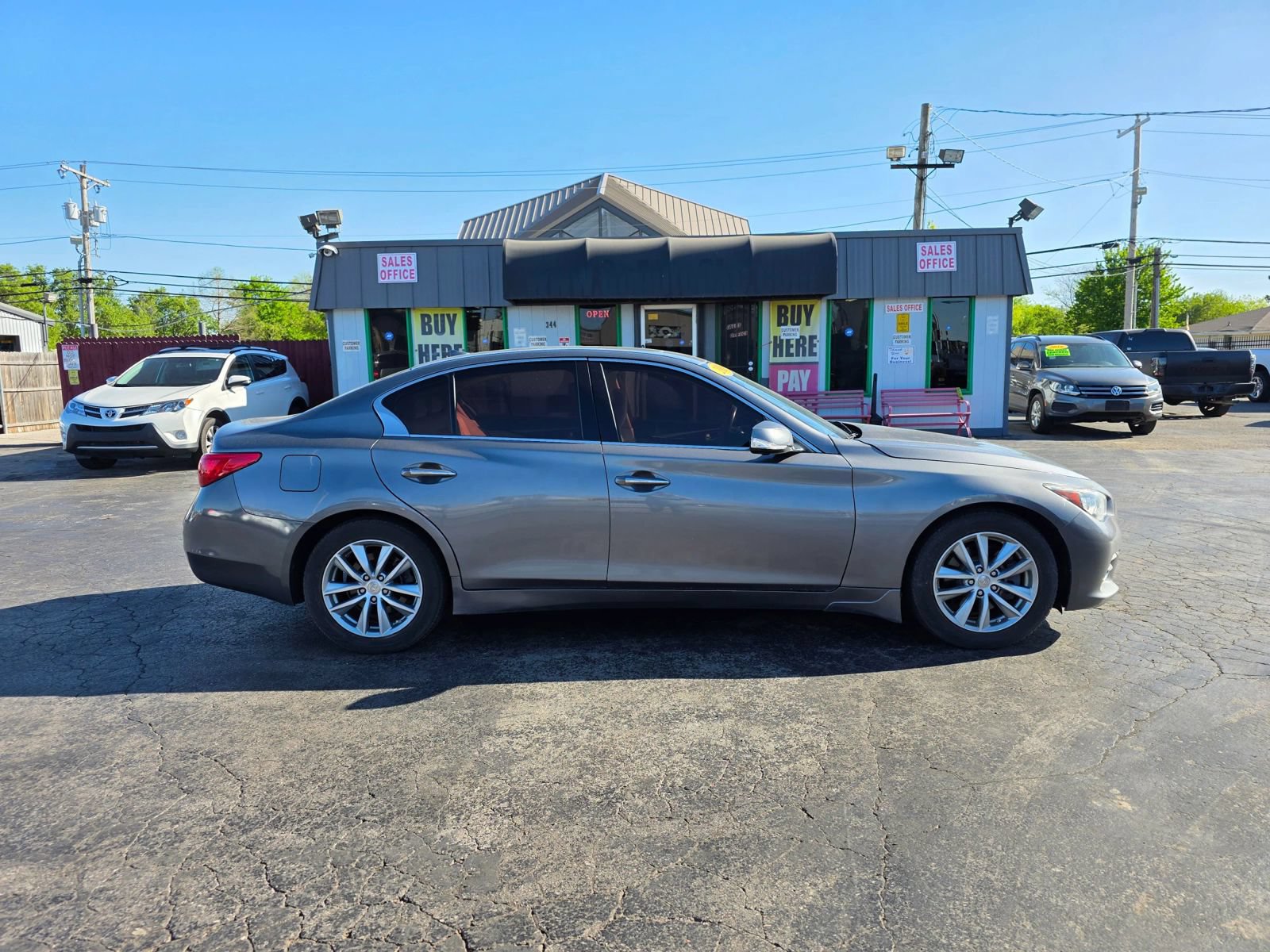 Used 2015 INFINITI Q50 Premium w/ Technology Package AWD/4WD image 22