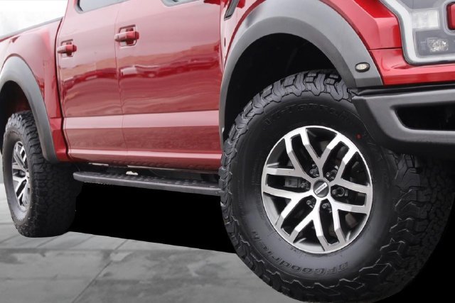 Used 2018 Ford F150 Raptor w/ Equipment Group 802A Luxury AWD/4WD image 3