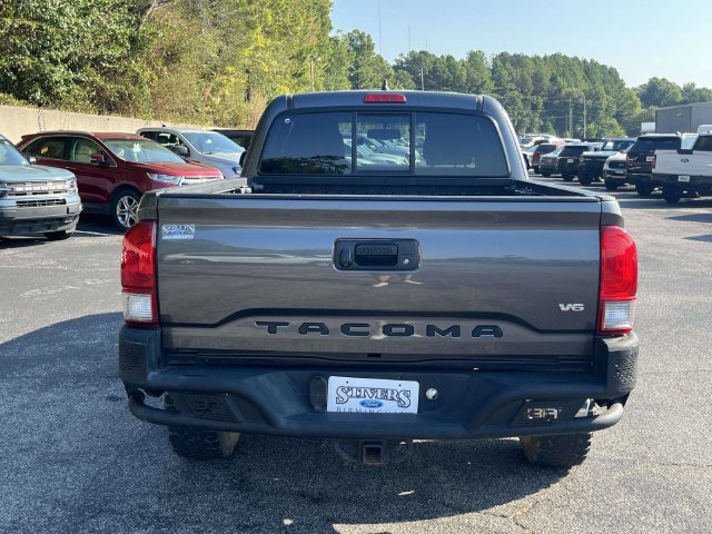 Used 2017 Toyota Tacoma TRD Off-Road w/ Tow Package AWD/4WD image 5