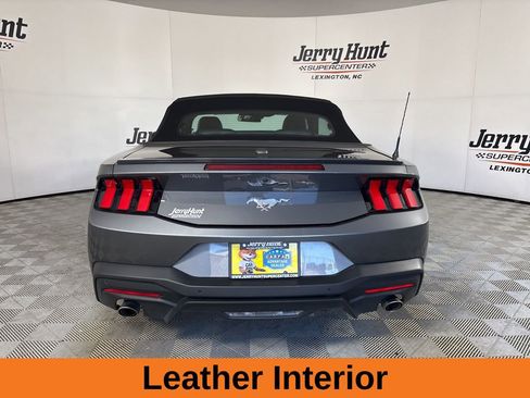 Used 2025 Ford Mustang Premium RWD image 6