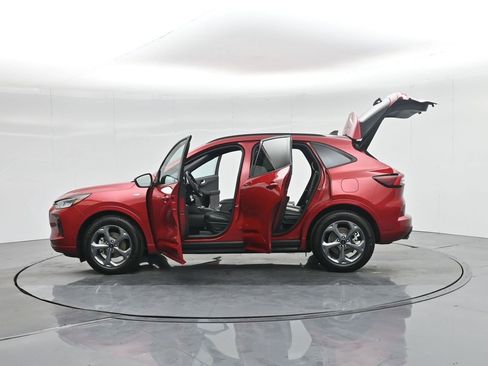Certified 2024 Ford Escape ST-Line w/ Tech Pack #1 image 40