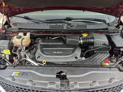 Used 2017 Chrysler Pacifica Touring Plus w/ Security Group image 29