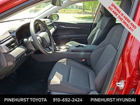 Used 2025 Toyota Camry LE image 14