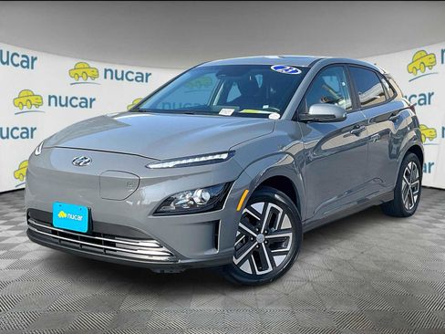 Used 2023 Hyundai Kona SEL image 3