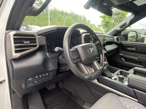 Used 2025 Toyota Tundra SR5 AWD/4WD image 9