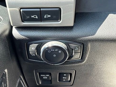 Used 2018 Ford F150 Lariat AWD/4WD image 31