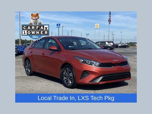 Used 2023 Kia Forte LXS w/ LXS Technology Package FWD image 1