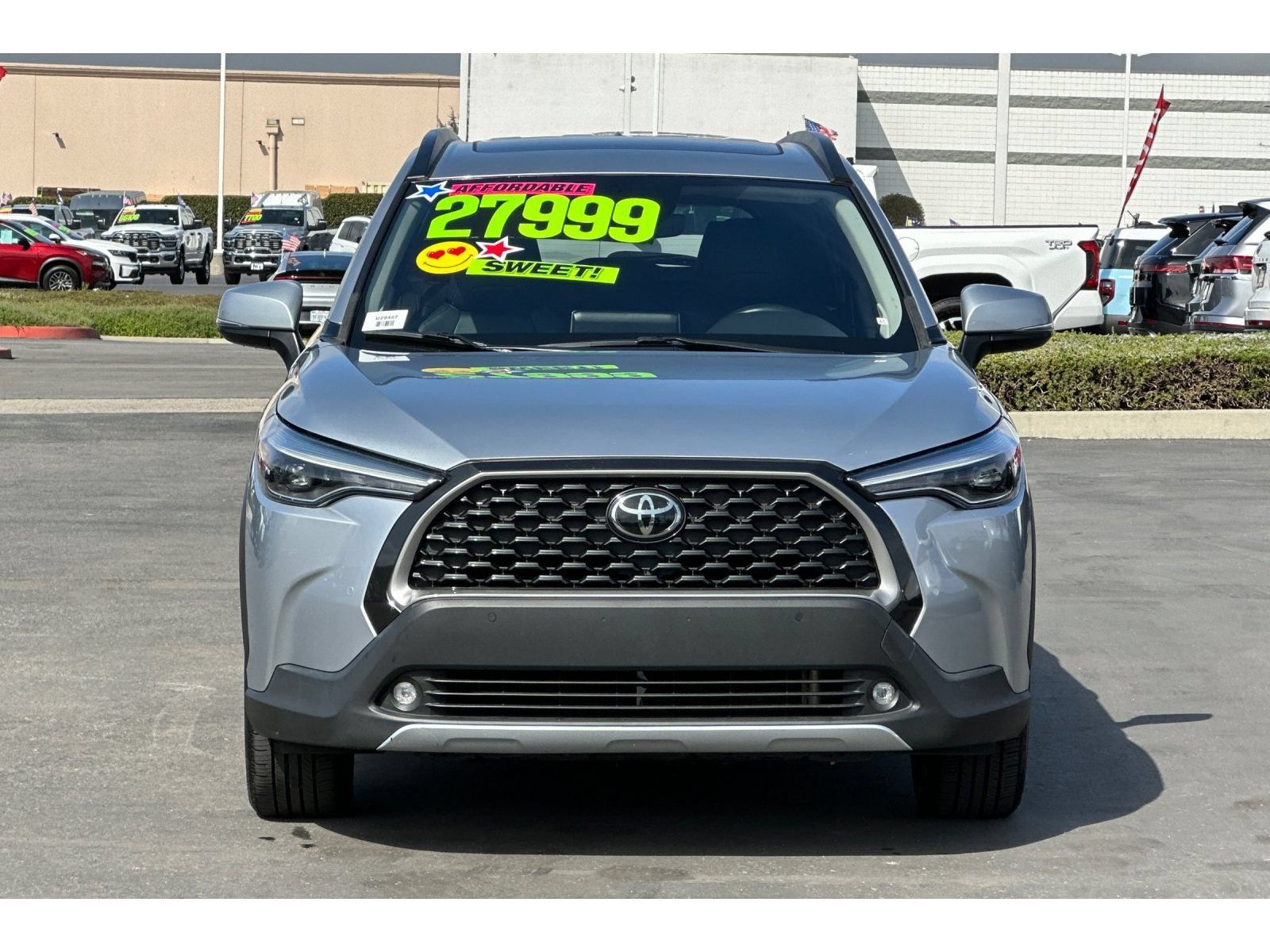 Used 2023 Toyota Corolla Cross XLE w/ Convenience Package AWD/4WD image 9
