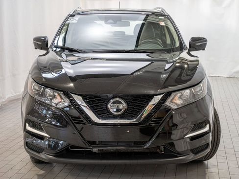 Used 2022 Nissan Rogue Sport SL image 3