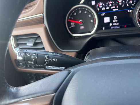 Used 2021 Chevrolet Tahoe High Country AWD/4WD image 38