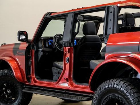 Used 2023 Ford Bronco Badlands AWD/4WD image 11