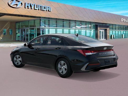 New 2026 Hyundai Elantra SE FWD image 5