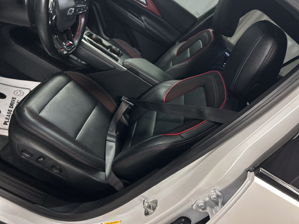 Used 2024 Chevrolet Equinox EV RS FWD image 12