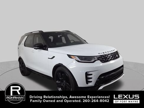 Used 2024 Land Rover Discovery Dynamic SE AWD/4WD image 4