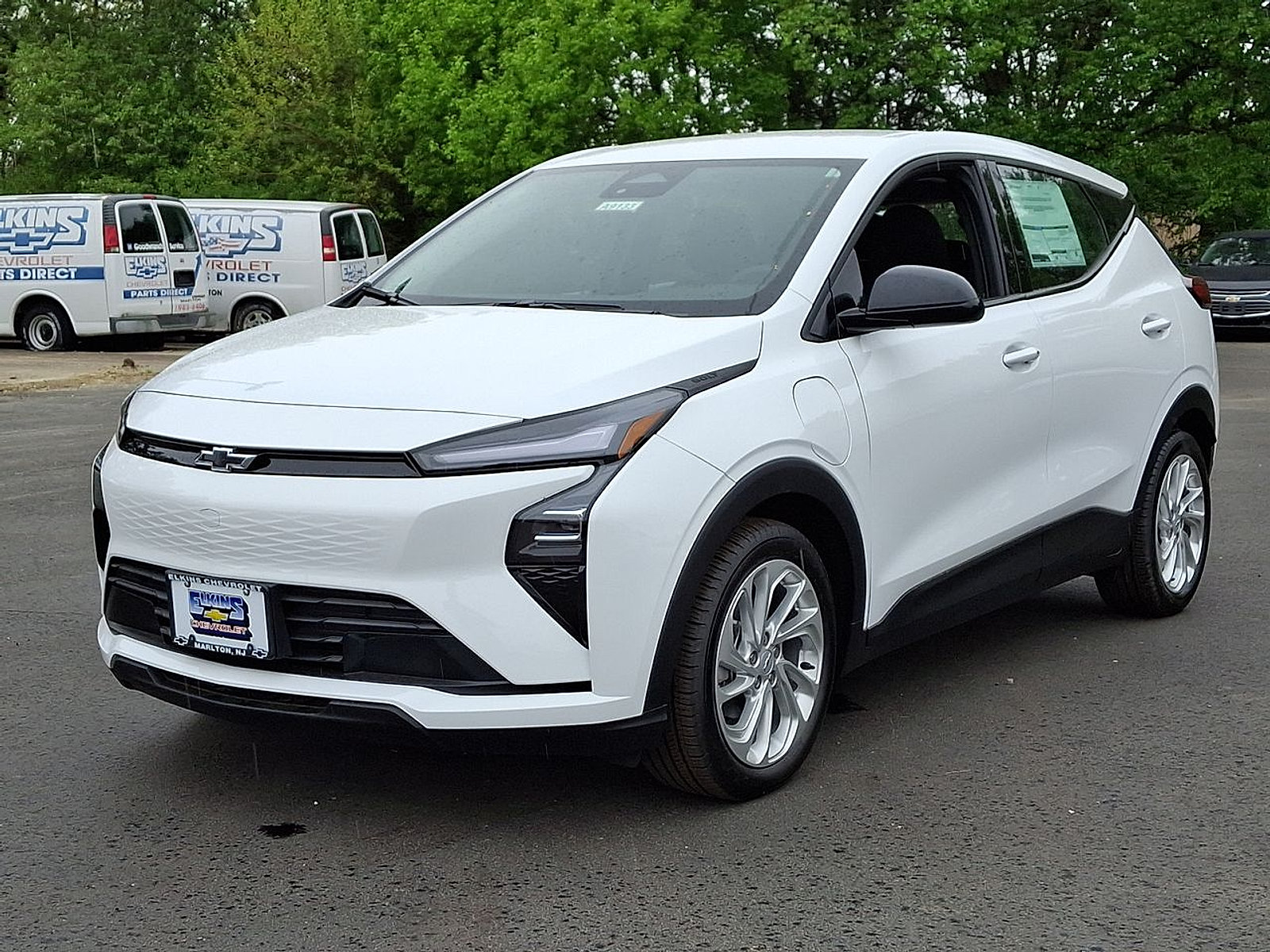 New 2027 Chevrolet Bolt LT w/ Comfort Package FWD image 10
