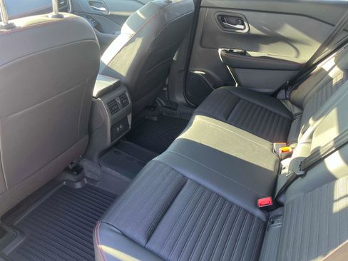 Used 2026 Nissan Rogue SV image 14