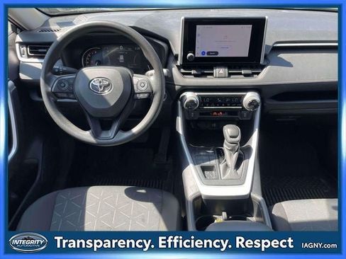 Certified 2025 Toyota RAV4 XLE AWD/4WD image 9