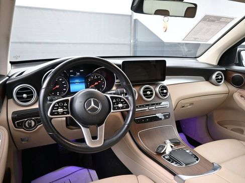 Used 2022 Mercedes-Benz GLC 300 w/ Premium Package Lite image 30