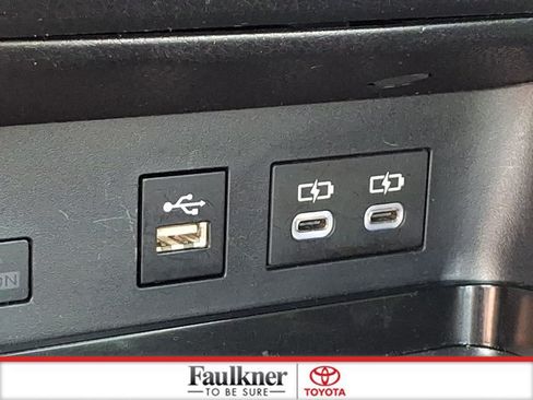 Used 2025 Toyota Camry SE FWD image 22