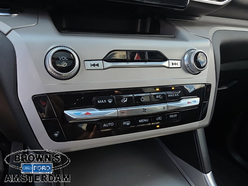 Used 2023 Ford Explorer XLT w/ Equipment Group 202A AWD/4WD image 22