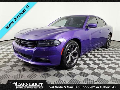Certified 2019 Dodge Charger SXT w/ Plus Group RWD image 1