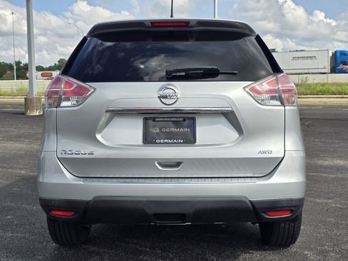 Used 2016 Nissan Rogue S AWD/4WD image 12