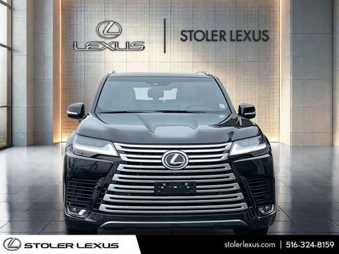 Used 2023 Lexus LX 600 4WD w/ Accessory Package (Z1) image 2