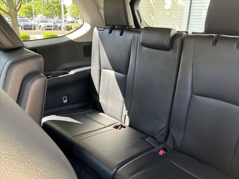 Used 2024 Toyota Grand Highlander Limited image 31