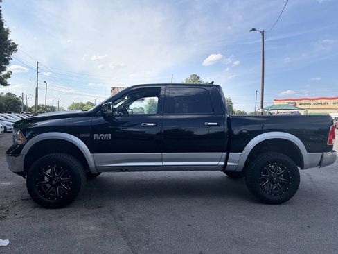 Used 2014 RAM 1500 Laramie AWD/4WD image 8
