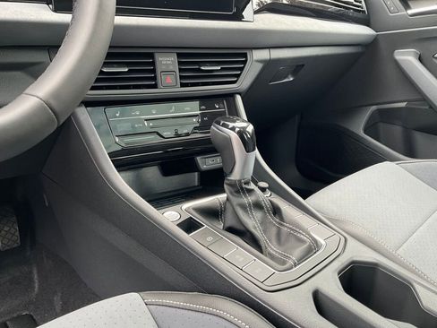 New 2025 Volkswagen Jetta SE image 19