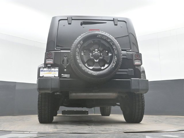 Used 2015 Jeep Wrangler Unlimited Sahara AWD/4WD image 45