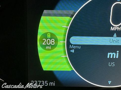 Used 2018 Chevrolet Bolt LT FWD image 16