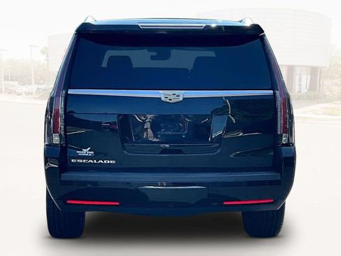 Used 2020 Cadillac Escalade Luxury AWD/4WD image 5