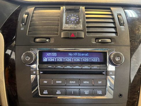 Used 2011 Cadillac DTS Luxury FWD image 15