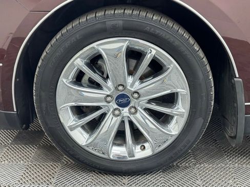 Used 2010 Ford Taurus Limited FWD image 13