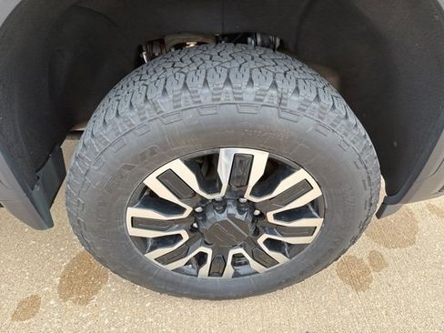 Used 2024 GMC Sierra 2500 Denali Ultimate AWD/4WD image 60