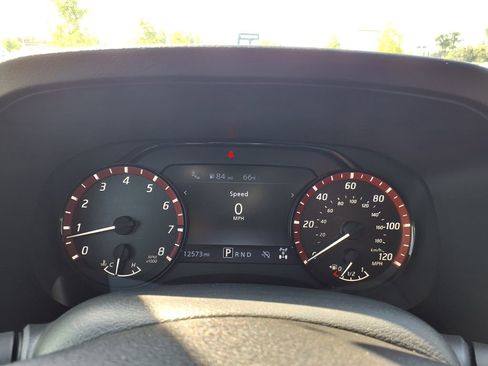Used 2025 Nissan Frontier PRO-4X w/ Pro Convenience Package AWD/4WD image 32