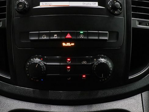 Used 2019 Mercedes-Benz Metris image 26