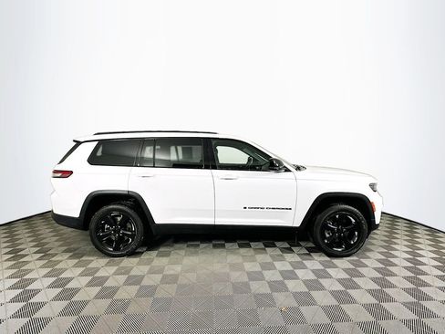 Certified 2023 Jeep Grand Cherokee L Laredo image 14